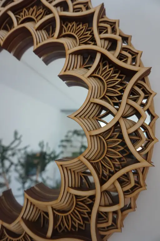 آینه دیواری طرح برجسته اسلیمی
