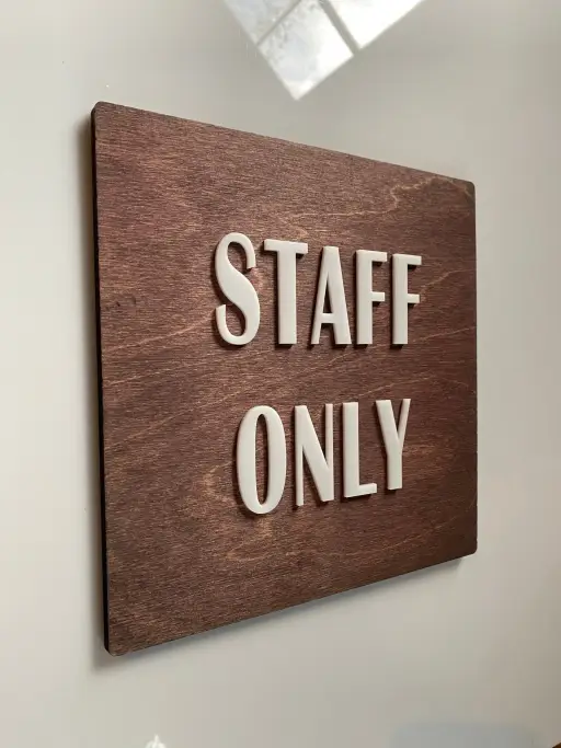 تابلو پلاک Staff Only مدل TH_87337 444