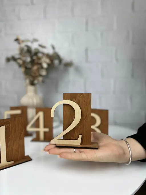 استند شماره میز مدل TH_33338