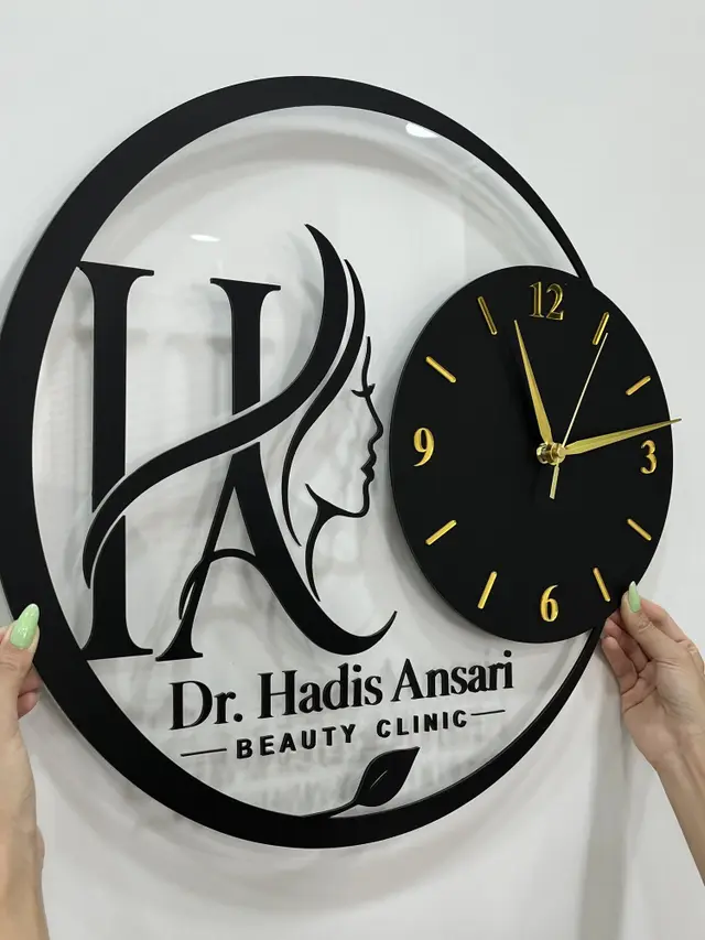 تصویر اصلی ساعت دیواری طرح لوگو اختصاصی مدل TH_51087
