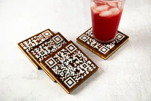 زیر لیوانی طرح QR CODE مدل TH_16329