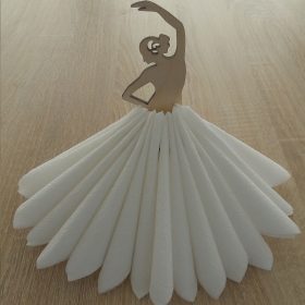 استند دستمال کاغذی طرح رقصنده TH_59291