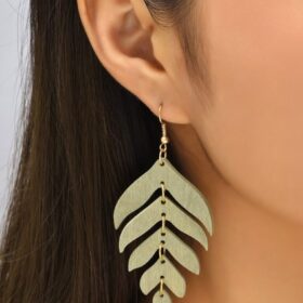 گوشواره چوبی طرح برگ مدل TH_77320
