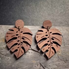 گوشواره چوبی برگ مانسترا مدل TH_90521