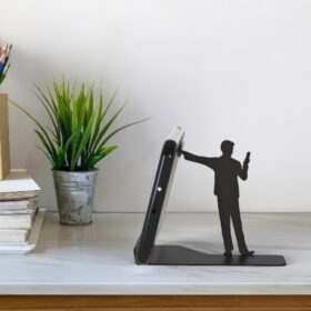 استند موبایل طرح مرد ایستاده مدل TH_23235