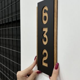 تابلو پلاک عمودی مدل TH_18124